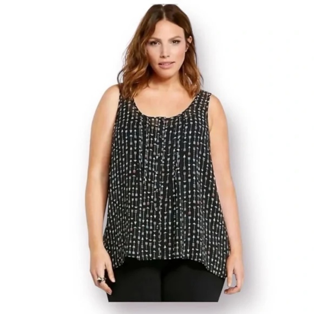 Torrid Women’s Black Sheer Arrow Print Tulip Cut Back Blouse Size 3X NWOT